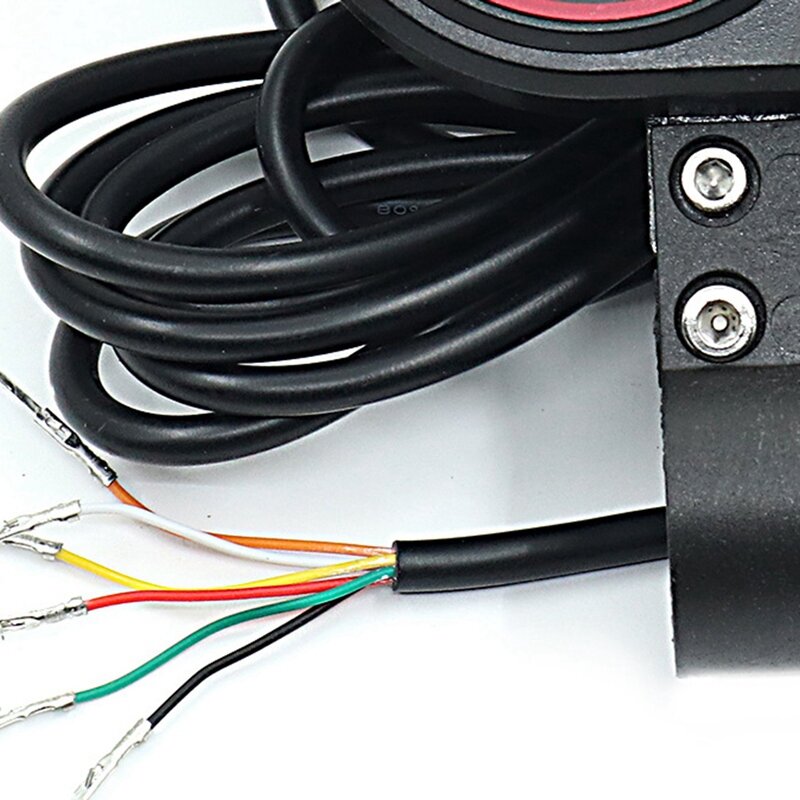 1-teiliges LED-Display mit Beschleuniger zur Anzeige von Geschwindigkeit und Kilometers tand Elektro roller JH-01 Langzeit meter 36/48v Kunststoff + Metall