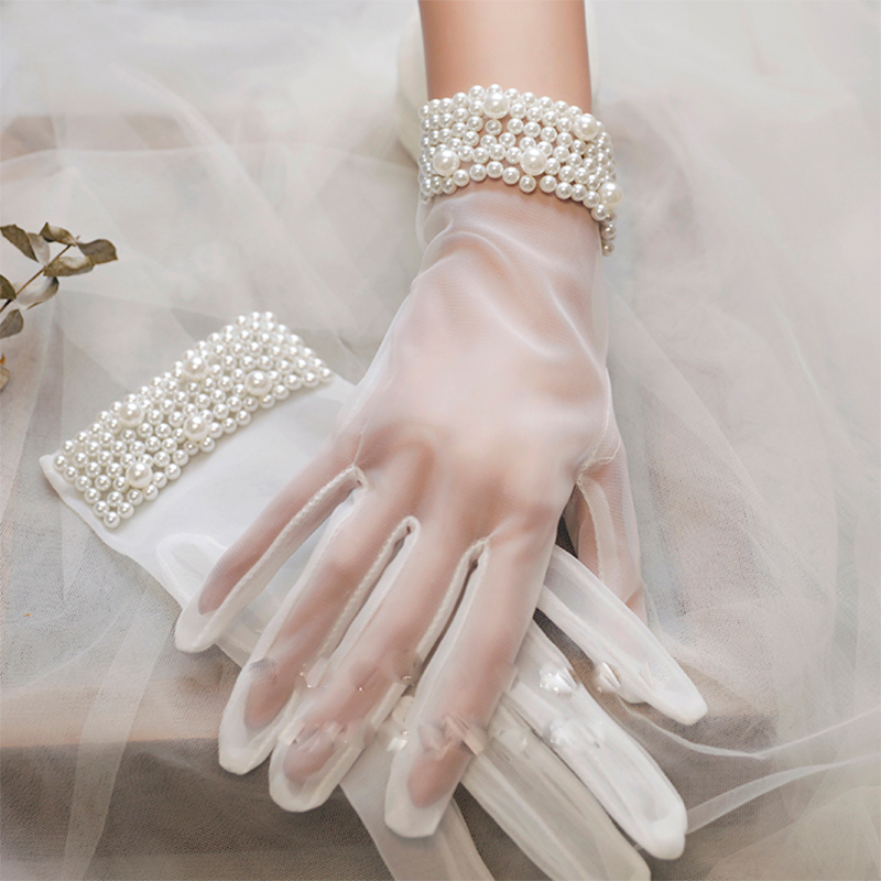 Women's White Soft Tulle Bridal Gloves for Wedding Wrist Length Pearls Tulle Opera Gloves for Fancy Party Short luvas de noiva
