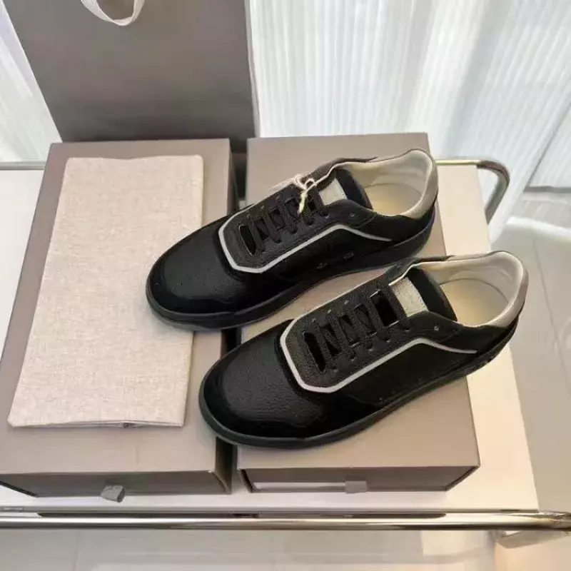 2024 Gorąca wyprzedaż Buty codzienne Męskie Wygodne skórzane buty dla mężczyzn Marka Moda Obuwie do chodzenia Mężczyzna Sznurowane płaskie buty Mężczyźni