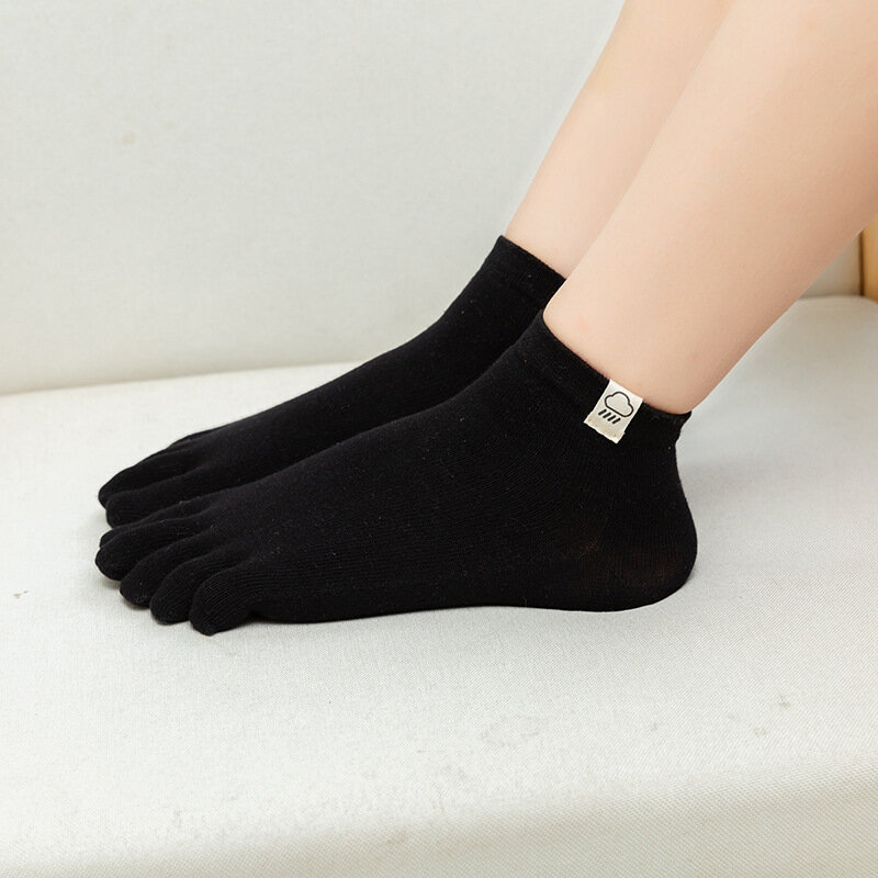 جوارب للنساء خمس أصابع جوارب للنساء جوارب نسائية بلون واحد 5 أصابع خف جوارب للبنات السيدات Harajuku جوارب قطنية تمتص العرق