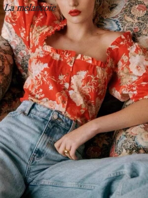Camicia stampata floreale rossa per donna estate 2024 nuove camicie con maniche a bolle con collo quadrato e volant francese camicetta elegante alla moda