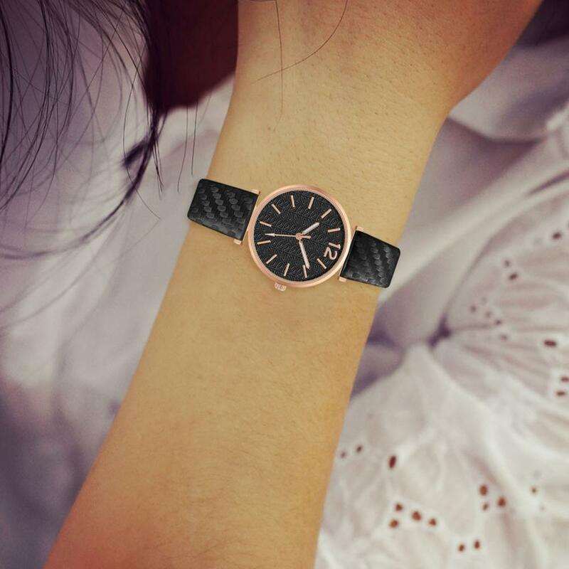 인조 가죽 스트랩 포인터 디스플레이 쿼츠 시계, 라운드 다이얼 조절 가능, 쿼츠 무브먼트 장식, 정확한 시간, 여성용 손목 시계