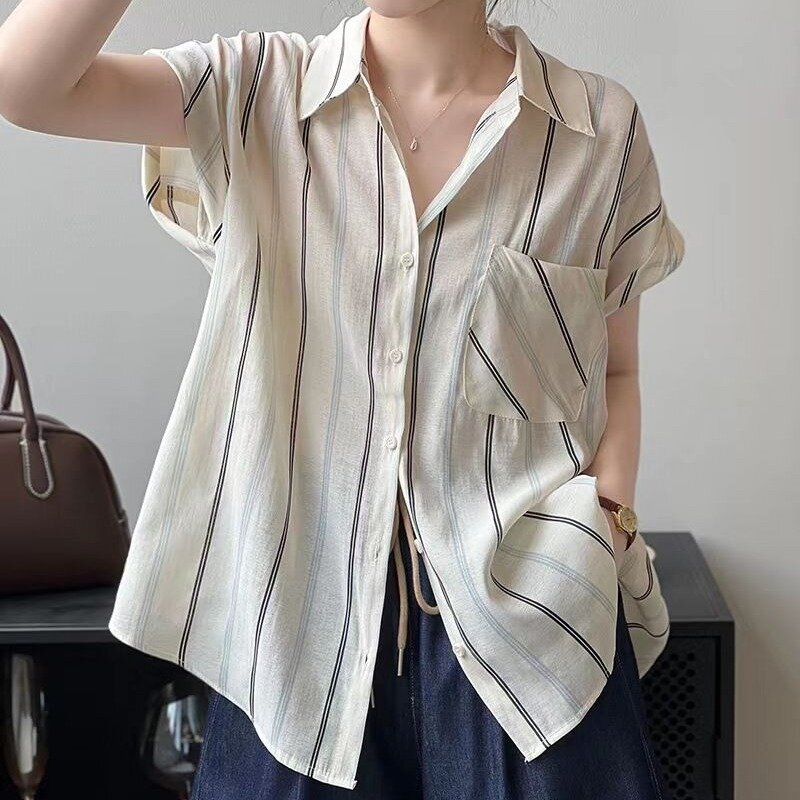 Женская летняя блузка в полоску, Повседневная Свободная рубашка в Корейском стиле на тонких пуговицах, с отложным воротником и короткими рукавами, с карманами, новинка 2024