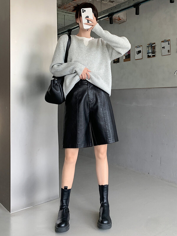 2022 New Gray Pu Leather Shorts Women Autumn Winter High Waist Knee Length Wide Leg Pants Fashion Loose Boots Pant