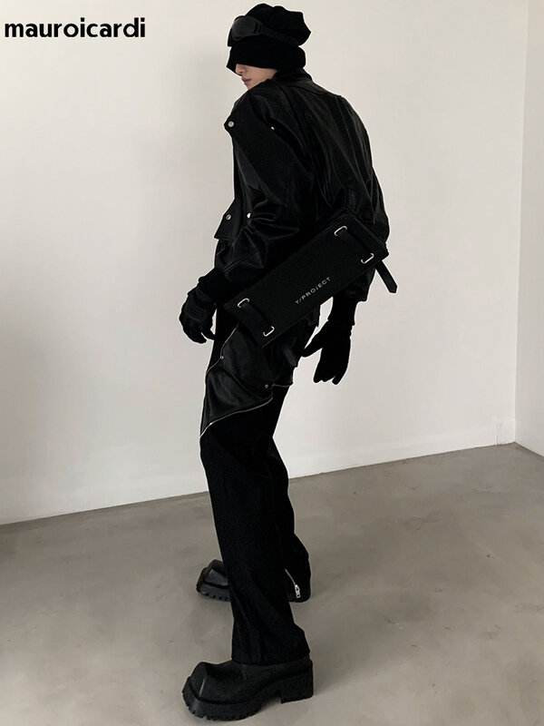 Mauroicardi-Chaqueta corta de piel sintética para hombre, chaqueta de gran tamaño con hombreras y cremallera de manga larga, color negro, primavera y otoño, 2023