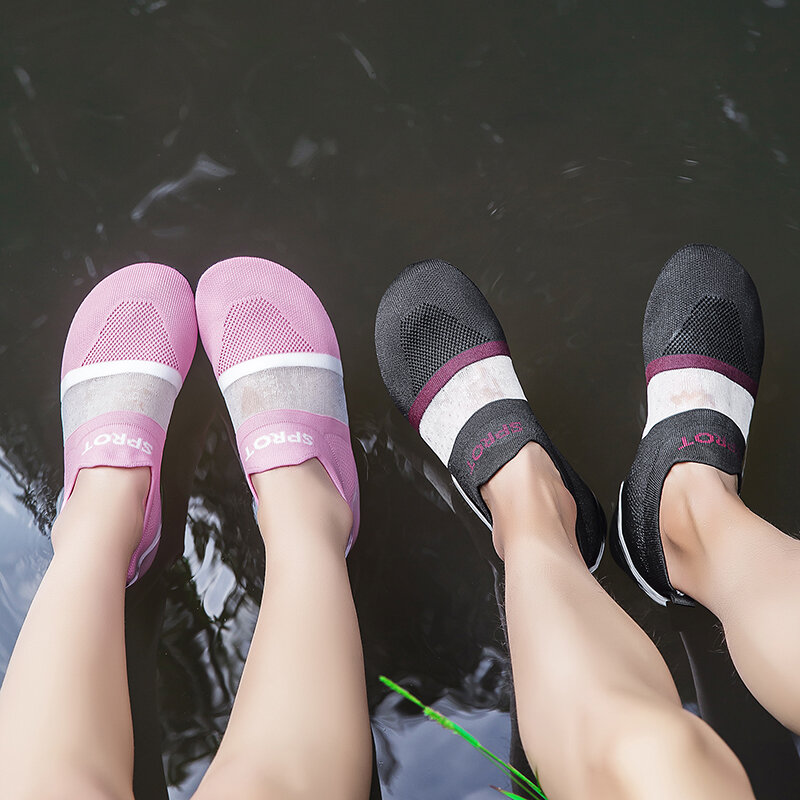 1 par de sapatos de água para as mulheres dos homens descalços sapatos de praia respirável sapatos de desporto rio seco rápido do aqua tênis de praia macia