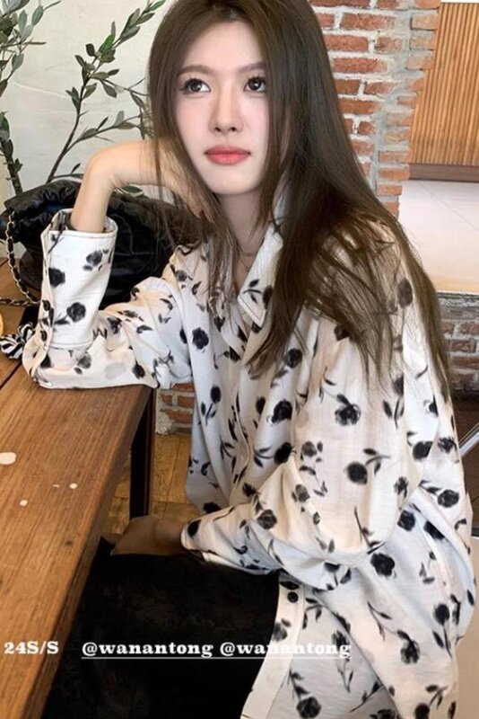 Ink Painting Rose New Chinese Fashion Shirt 2024 Women's Spring New Loose Leisure Lazy Style Shirt Top Female Clothing