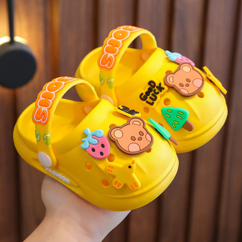 Sandali per bambini zoccoli carini pantofole leggere estive per cartoni animati ragazzi ragazze sandali da spiaggia da giardino pantofole moda per bambini 2-5 anni