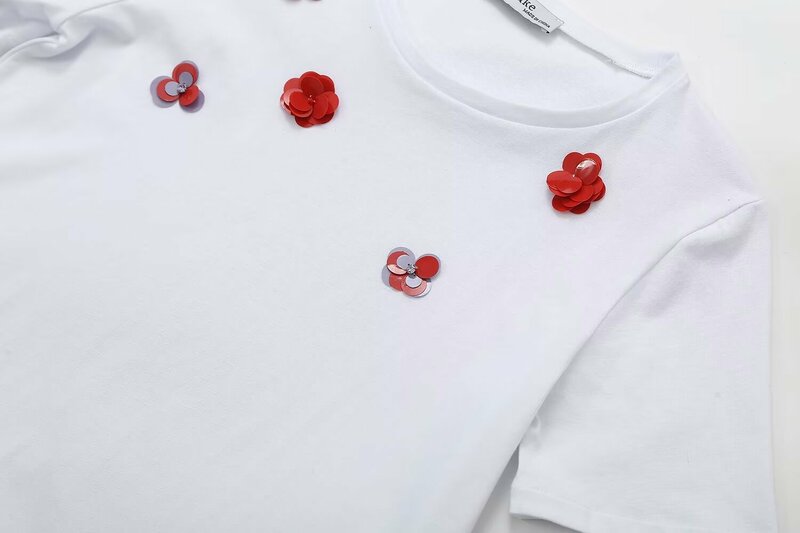 2024 Nieuwe Mode Bloem Decoratie Casual Katoenen T-Shirt Dames O-hals Pullover Korte Mouw Tshirt Losse Veelzijdige Dames Top
