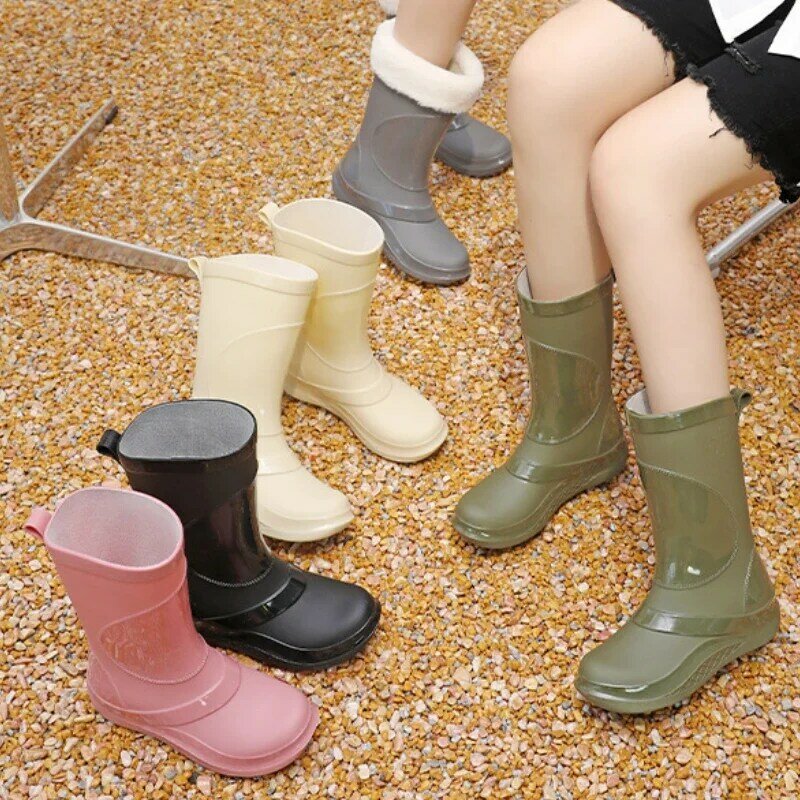 Botas de goma impermeables para mujer, zapatos de seguridad para el trabajo en el jardín, Calzado cómodo y cálido de PVC, para la lluvia, Invierno