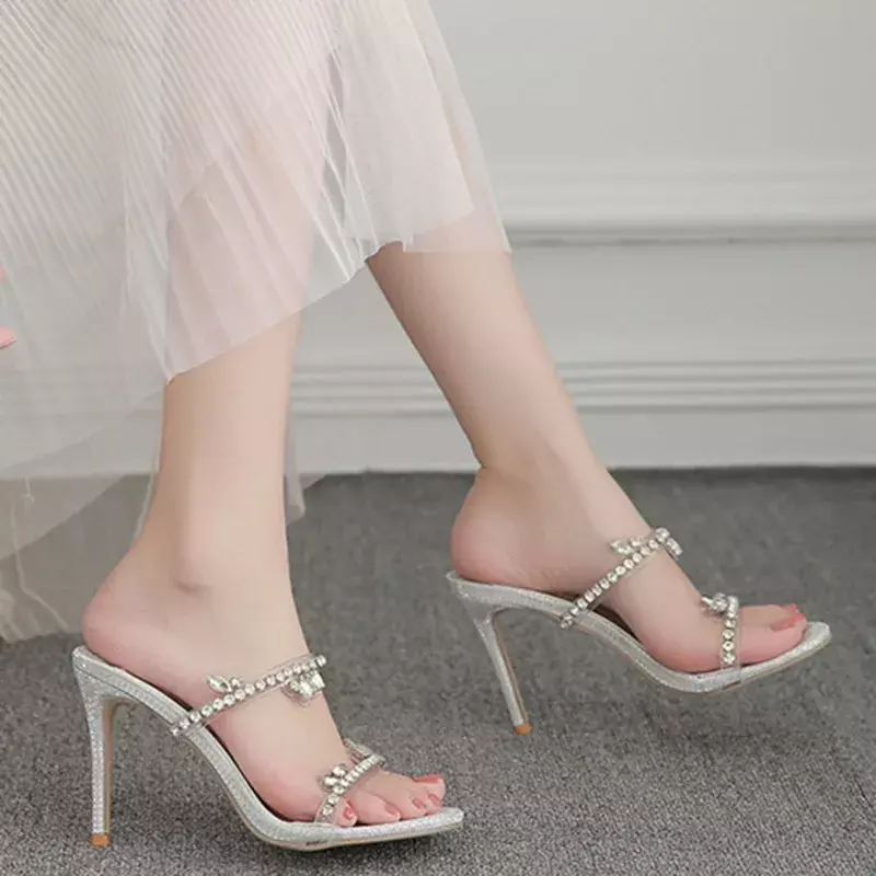 Nowe eleganckie kryształowe seksowne damskie sandały metalowe wysokiej obcasy klamra paski gladiatorki damskie szpilki buty ślubne