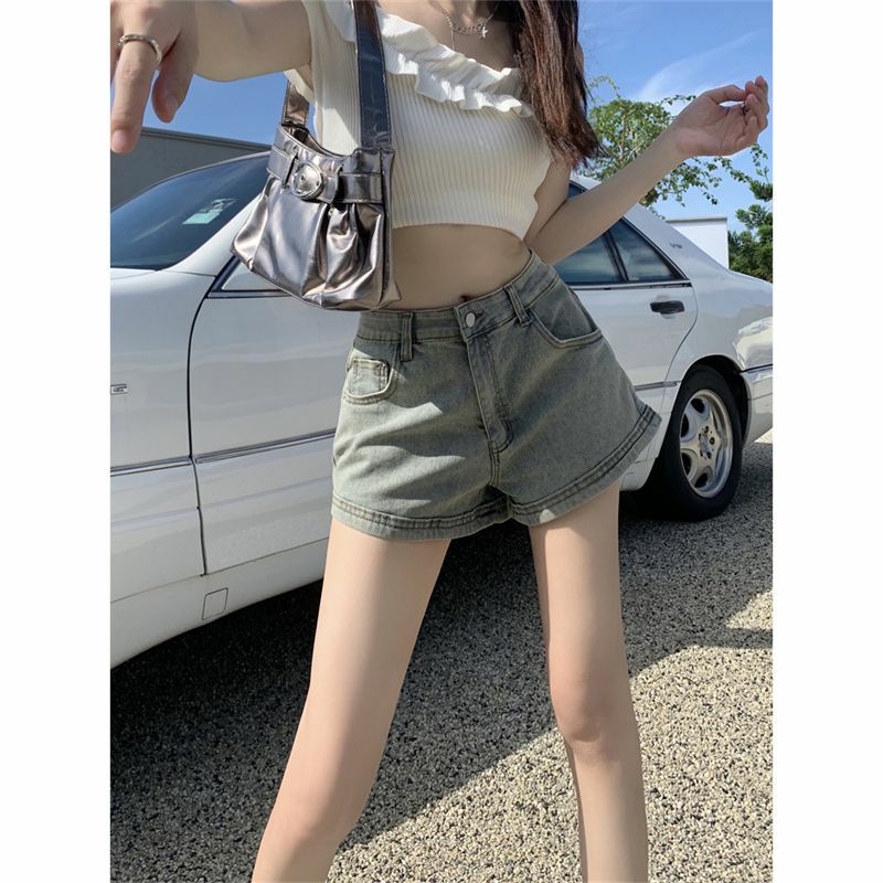 American Retro Straight Leg Denim Shorts Slim Fit for Women with a Nostalgic and Versatile Design Hot Pants for Summer Outerwear