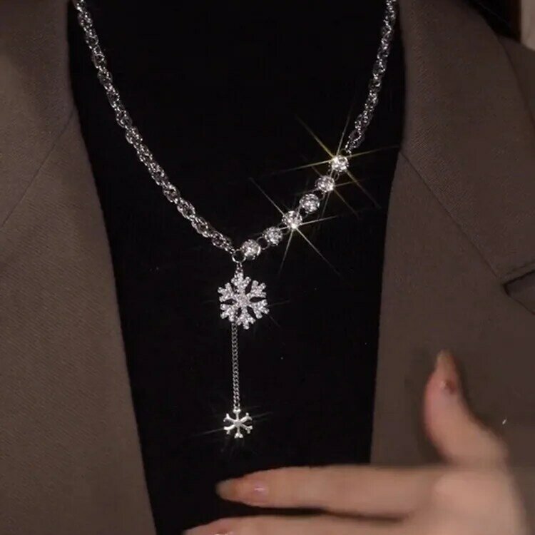 Ожерелье с подвеской в виде снежинки с блестящими кристаллами для женщин, металлический чокер, цепочка, ожерелье, цепочка на свитер, Рождественская вечеринка, ювелирные изделия, подарки
