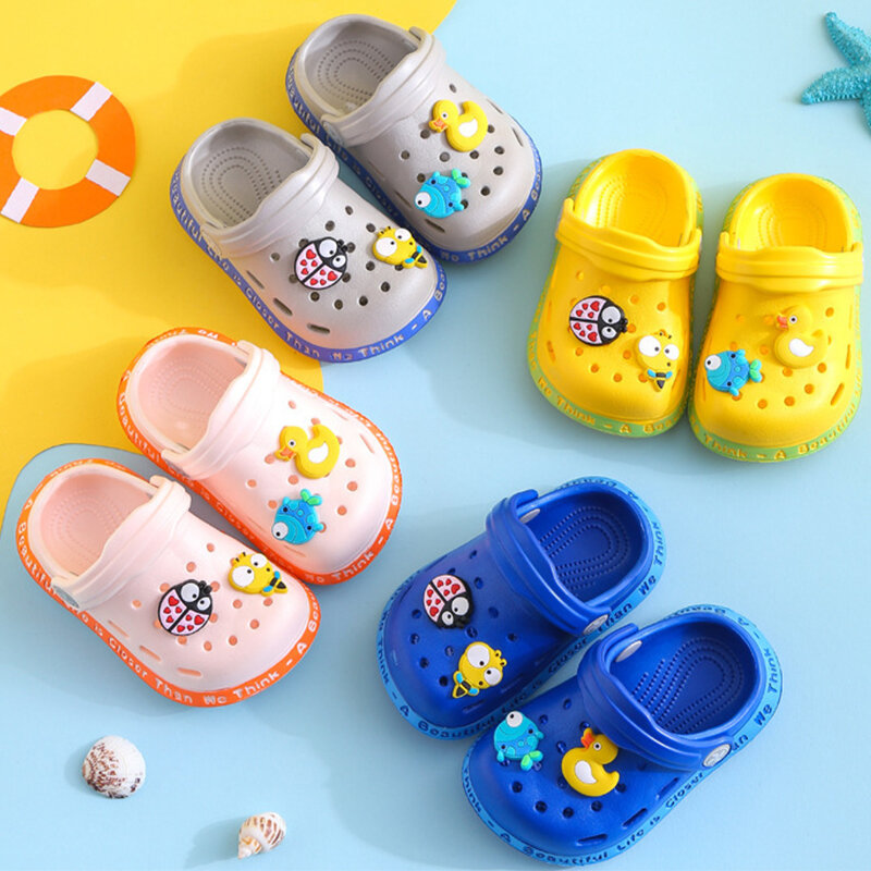 Sandalias de verano para niños y niñas, zapatillas planas de dibujos animados para bebés, zapatos de jardín para niños