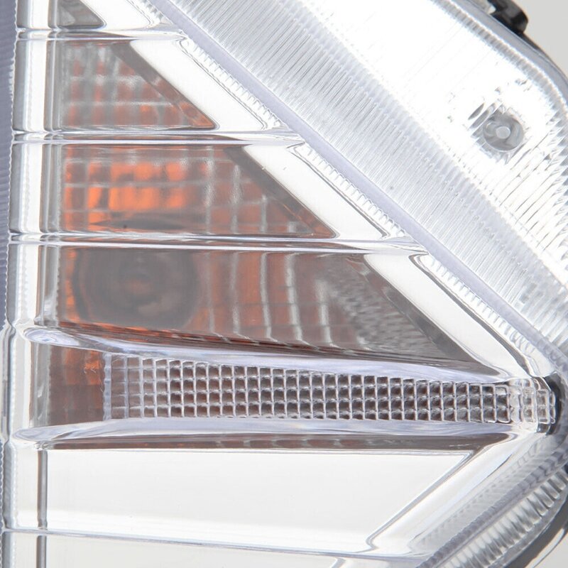 Światło przeciwmgielne przedniego zderzaka lampka kierunkowskazu reflektor dla Hyundai Elantra Sedan 2019-2020 92301-F2510 92302-F2510