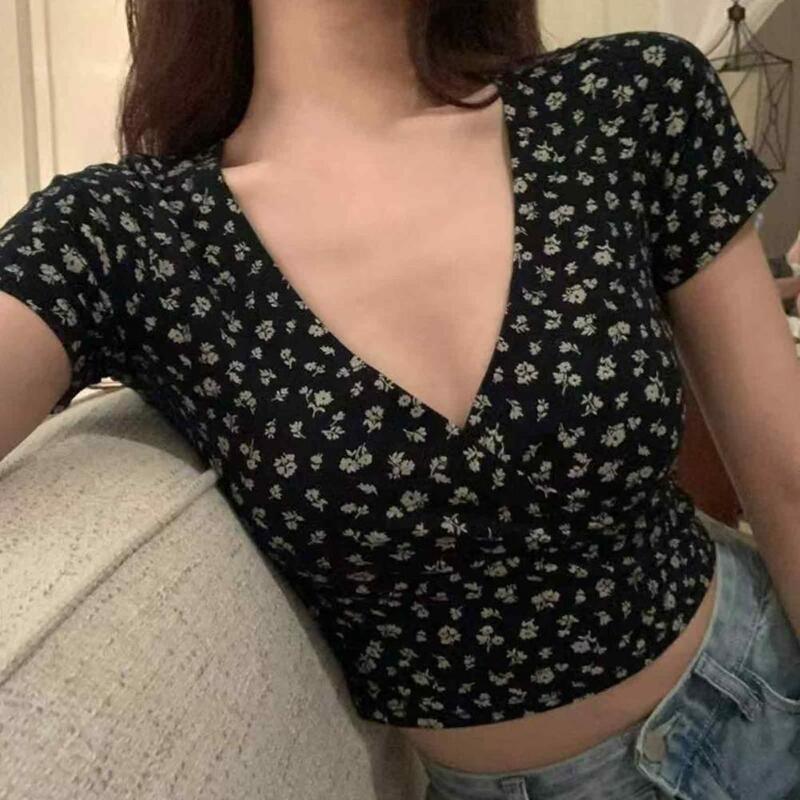 Women Summer Top Stylish Women's V-neck Floral Print Summer Top Retro Slim Fit Short Sleeve T-shirt for Ladies Soft Breathable