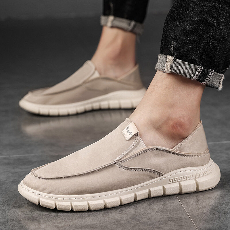 Comfortable Men Canvas Shoes Solid Color Men Flat Shoes Fashionable Men Shoes Breathable Male Loafers Round Head Tenis Masculino
