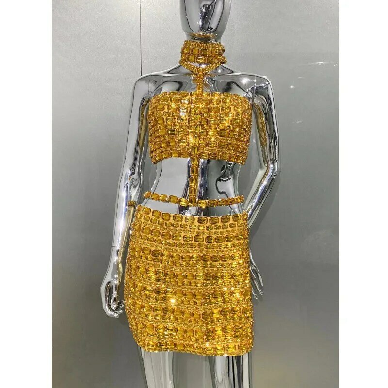 Vestidos De Fiesta Elegantes 2024 abiti per occasioni formali diamanti catena al collo alla moda Top corto senza spalline donna Sexy calda