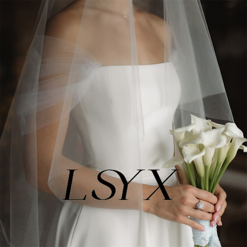 LSYX gaun pernikahan lipat sederhana bahu terbuka untuk wanita ritsleting belakang elegan A-Line Court Train gaun pengantin buatan khusus