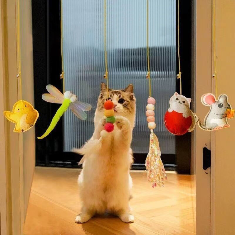 Interactive Cat Toy Hanging Simulation Funny Self-hey Swing Teasing Cat Toy for Kitten Playing Teaser Wand Toy Cat Pets Supplies