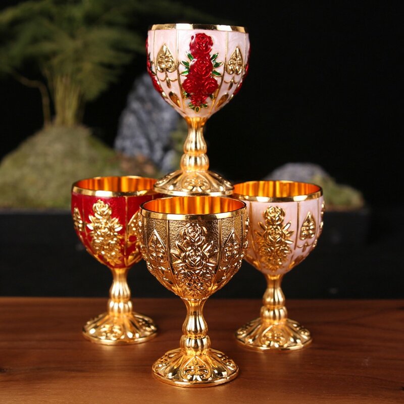 Mini Wine Cup Aluminum Alloy Fake Antique Retro Carved Chalice Gold European Style Home Bar Vintage Decor Creative Gift