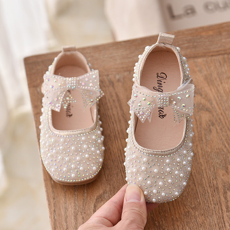 Zapatos de princesa con lazo y lentejuelas para niña, zapatos planos de cuero con diamantes de imitación para fiesta, 2023