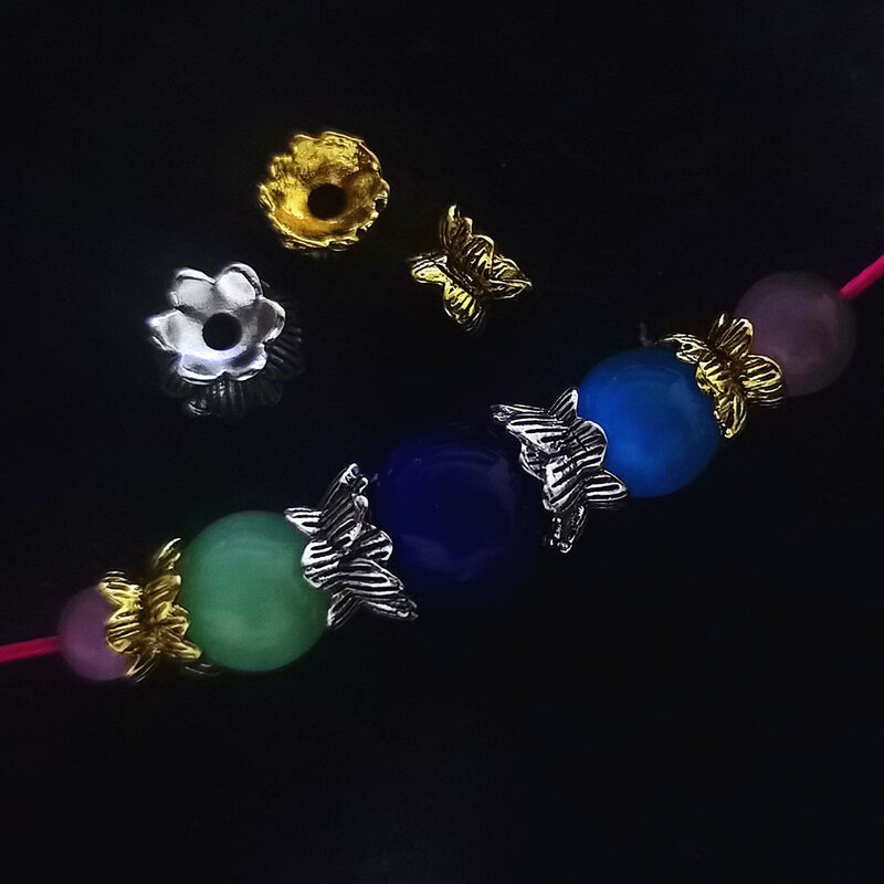 30 Stück Tibet Silber buddhistische Perlen kappen Schmuck machen Perlen Lotus Halskette Handwerk Raum Ergebnisse Armband DIY Legierung