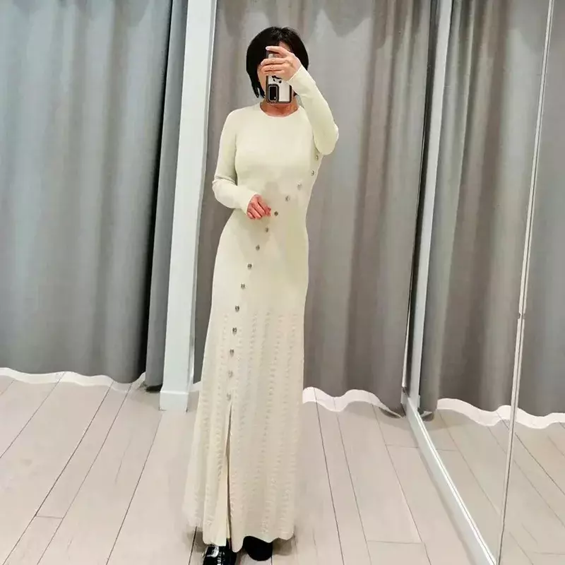 Женское трикотажное платье-макси с разрезом, однотонное облегающее платье с длинным рукавом и круглым вырезом, с диагональной пряжкой, весна 2024