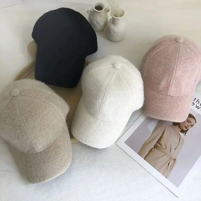 Topi bisbol wanita, topi hangat hitam putih, topi Visor bulu kelinci palsu modis warna polos