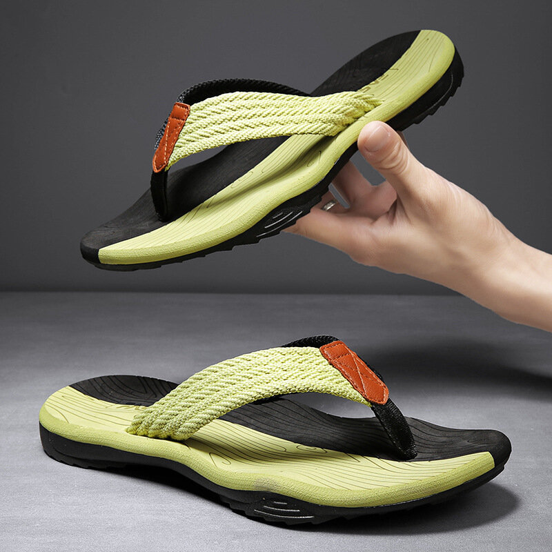 Chanclas de moda para hombre, sandalias suaves para exteriores, zapatillas de verano, sandalias de playa antideslizantes