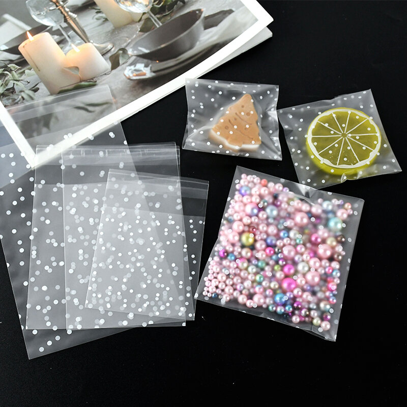 水玉模様の透明なプラスチック製セロハンバッグ,キャンディーやクッキー用の粘着ギフトバッグ,パーティー用,100個。