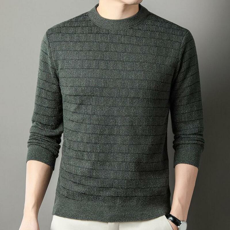 Round Neck Men Sweater Cozy Men's Winter Sweater Thickened Fleece Lining Slim Fit Knitwear for Autumn O-neck Long Sleeve