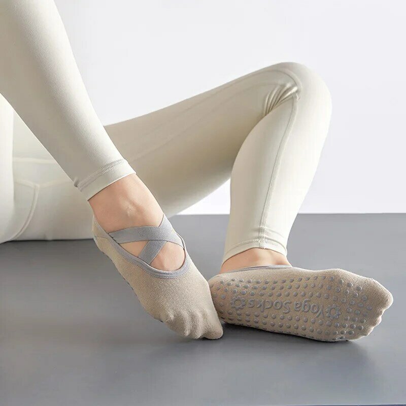 Calzini da Yoga professionali calzini corti antiscivolo da palestra da donna calzini sportivi da ballo per Pilates con cintura incrociata abbigliamento comodo