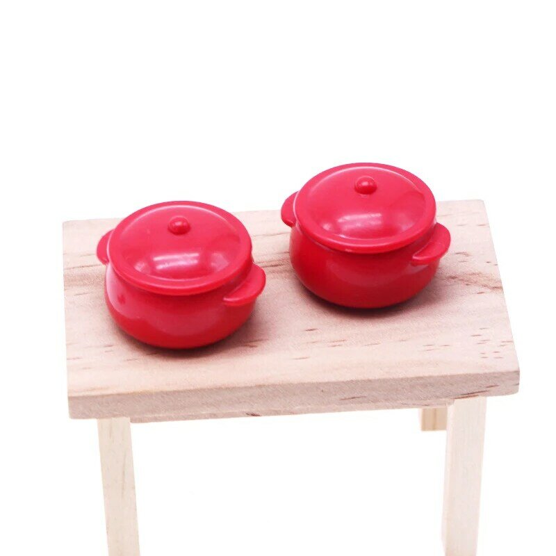 Vajilla de cocina en miniatura para casa de muñecas, 1 piezas, 3,3 cm, Mini olla de sopa de plástico rojo, maqueta, accesorios de escena DIY