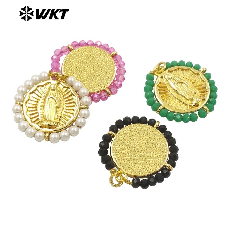 WT-MN986 New Arrival Mother Of God Colored Crystal Beads Paved With Yellow Brass Pendant Necklace Decorated For Daily Wearings