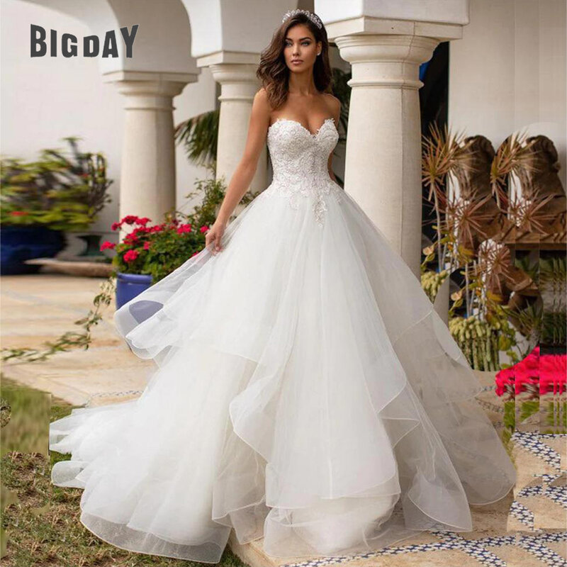 Backless Princess Sequined Beading Bodice Luxury Bridal Gown Sweetheart Lace Appliques Puffy Organza Wedding Dress Robe de Marie
