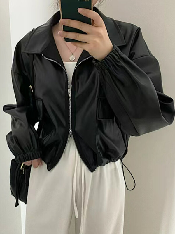Chaqueta de piel sintética coreana negra para mujer, chaquetas informales holgadas con doble cremallera para motorista, abrigos informales con bolsillos de diseño a la moda para invierno 2022