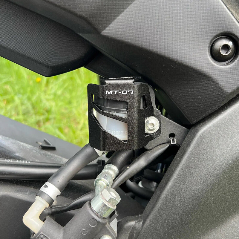 For Yamaha MT07 2021 2022 Accessories MT 07 FZ07 2014-2023 2019 Motorcycle Front Rear Brake Fluid Reservoir Cover Engine Oil Cap