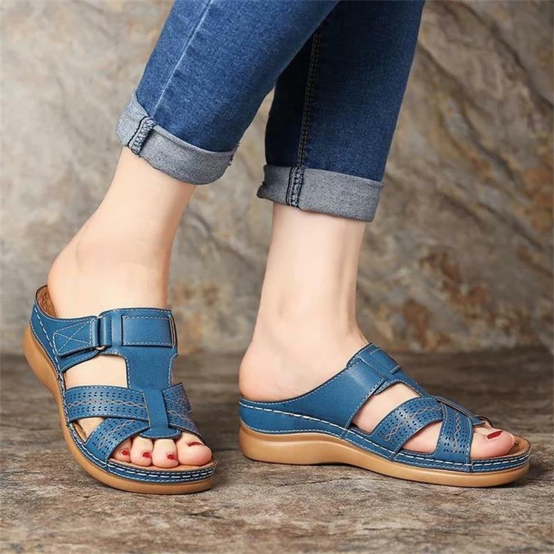 Damskie sandały letnie koturny buty dla dorosłych z wystającym palcem wsuwane na wygodne kapcie jednolity kolor klamra buty na plażę dla damskich 2023 Sandalias