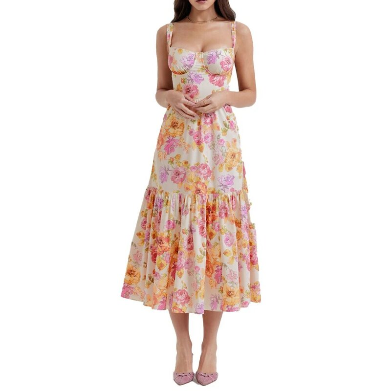 Женское платье на бретелях-спагетти с разрезом и цветочным принтом