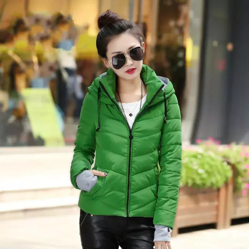 Parka de plumón de algodón para mujer, chaqueta con capucha, abrigo Vintage coreano, Tops cortos, otoño e invierno, 2024