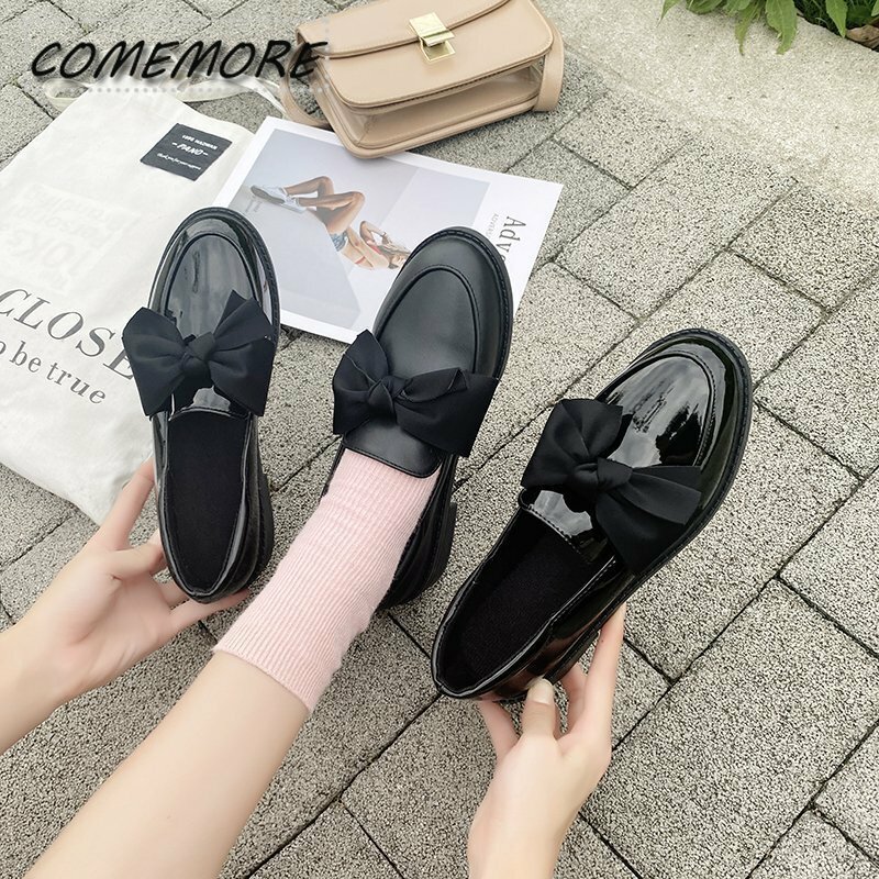 Scarpe in pelle stile britannico per la primavera 2024 nuove scarpe da donna piatte scarpe con fiocco nero mocassini calzature Casual femminili testa tonda PU