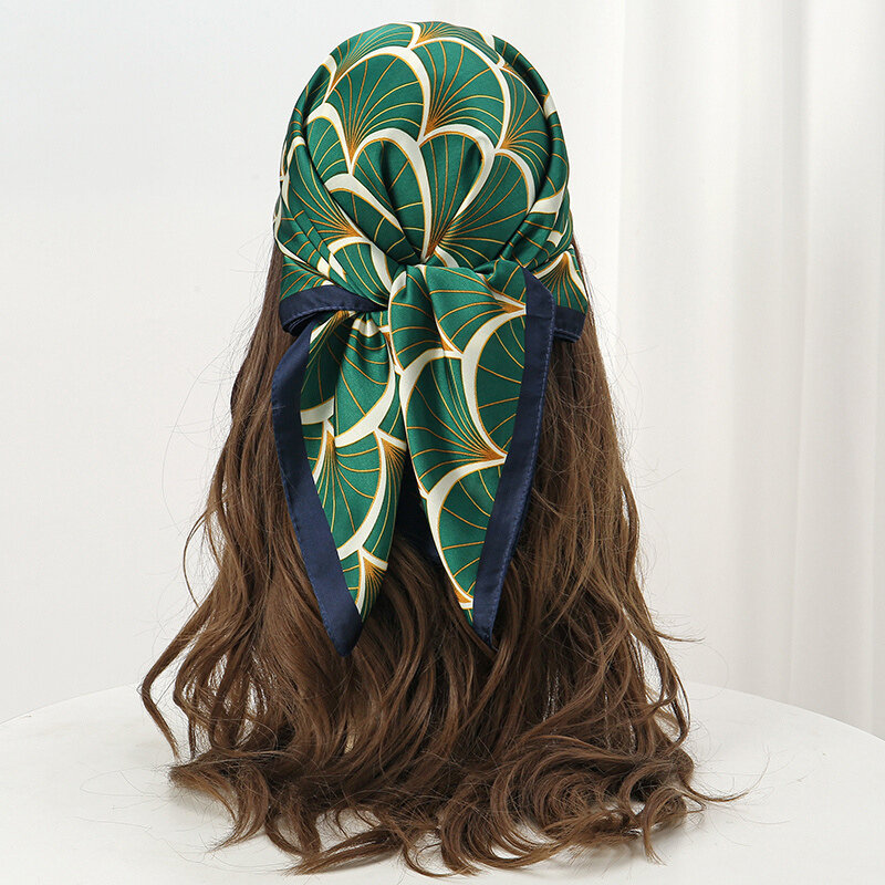 Bufanda cuadrada de seda satinada con estampado de lujo para mujer, pañuelo para el cuello, Hijab, cinta para el pelo, diadema, Bandana envolvente a la moda, novedad de 2023