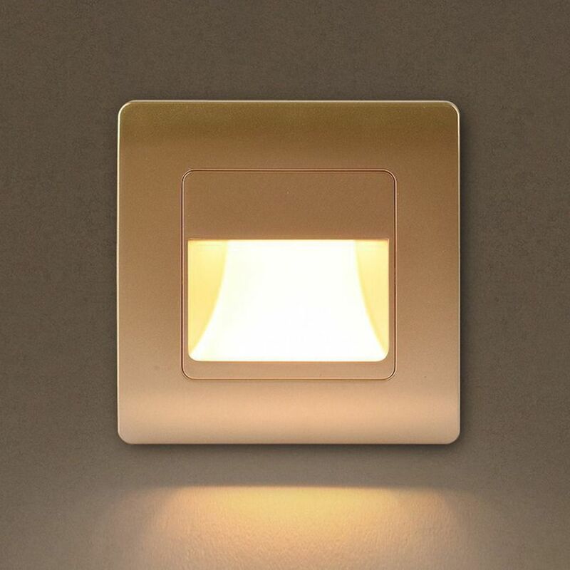Стандартная водонепроницаемая лампа с датчиком освещенности для дома