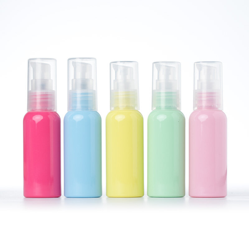 50Ml Nieuwe Kleurrijke Hervulbare Fles Plastic Spray Parfum Fles Draagbare Lege Fijne Nevel Verstuiver Cosmetische Container Voor Reizen