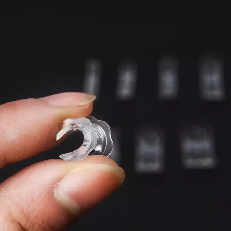 Calibrador de anillo transparente Invisible de silicona, 8 tamaños, reductor de anillos sueltos, se adapta a cualquier anillo, herramientas de joyería, tensor