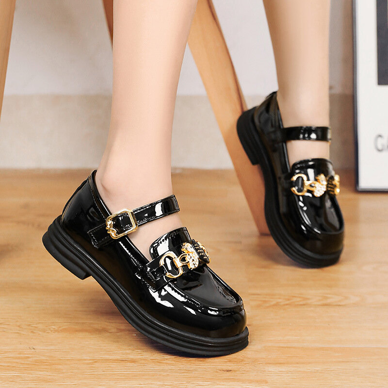 Autumn 2023 New Girls Patent Leather Shoes Fashion Children Princess British Style Size 26-36