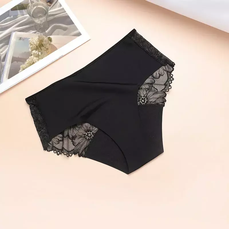 New Underwear for Menstruation Lace Edge Sexy Four Layers Leakproof Menstruation Panties Ladies Physiological Panties for Women