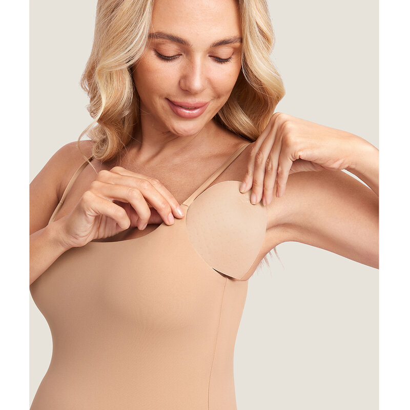 MOMANDA Inbarely Maternity Tank Top for Woman Square Neck Camisole with Built in Bra Sleeveless Pregnancy Basic Yoga Tops