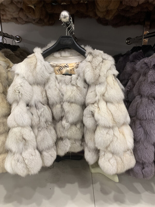 Mantel Bulu Asli Musim Dingin Jaket Bulu Alami Pendek Top Bulu Wanita 100% Pakaian Luar Bulu Rubah Mode Streetwear Mantel Wanita